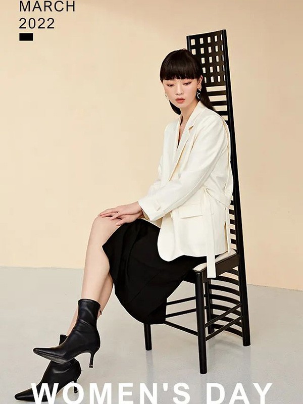 oovv女装2022春夏季白色纯色西装