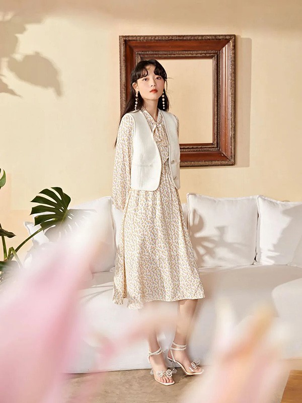 oovv女装2022春夏季白色印花连衣裙