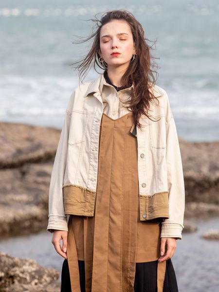 初绱女装2021秋冬季