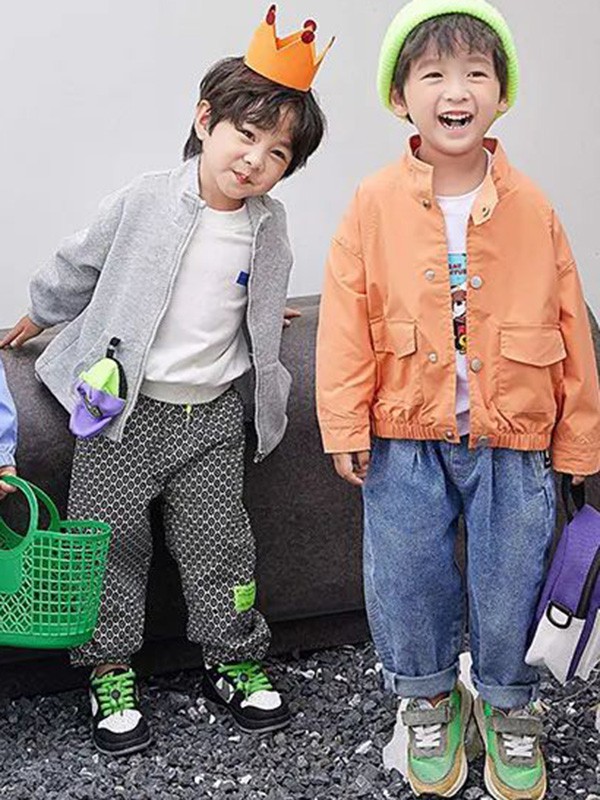 魔方2021秋冬季灰色印花长裤