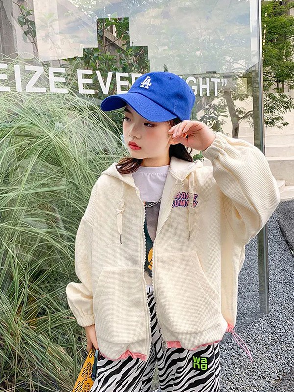 魔方2021秋冬季白色印花T恤