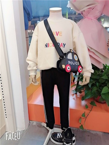 达巴童装2022春夏季白色纯色T恤