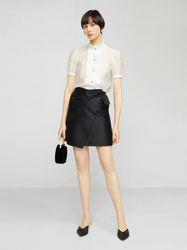 卡洛琳女装2022春夏季白色泡泡袖衬衫