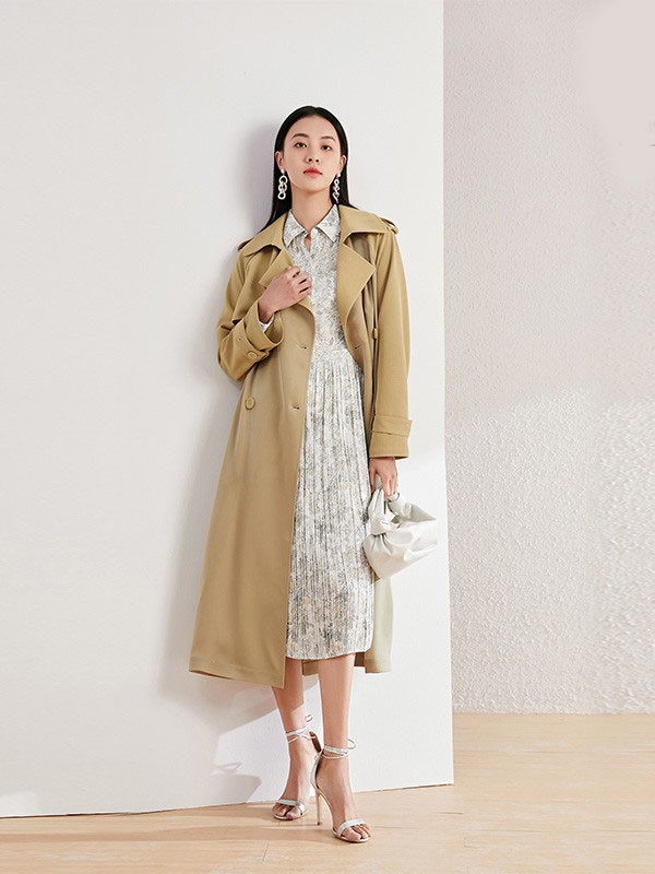 MYMO2022春夏季白色印花连衣裙