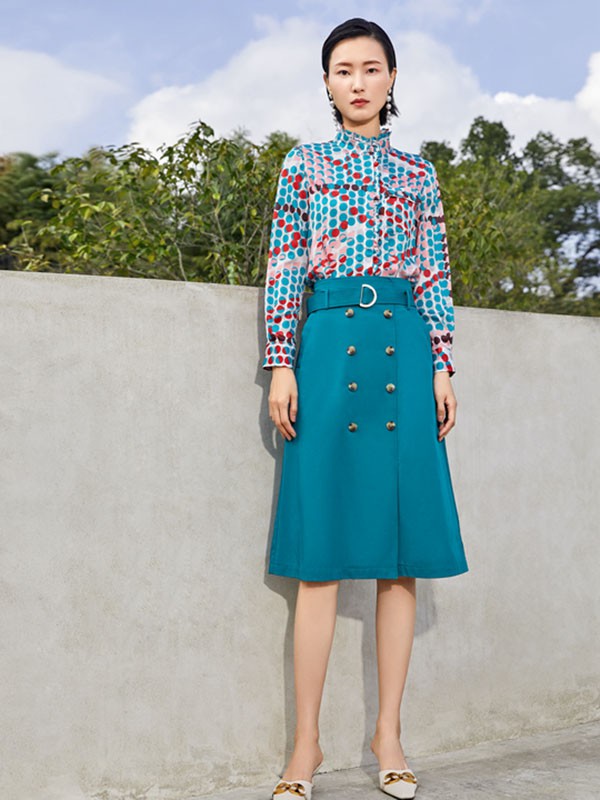 贵姿女装2022春夏季蓝色印花衬衫