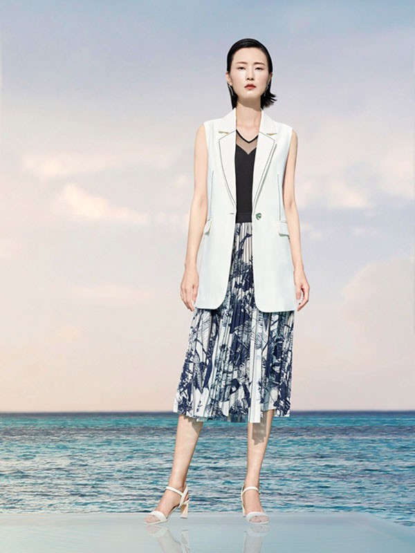 贵姿女装2022春夏季白色印花半身裙