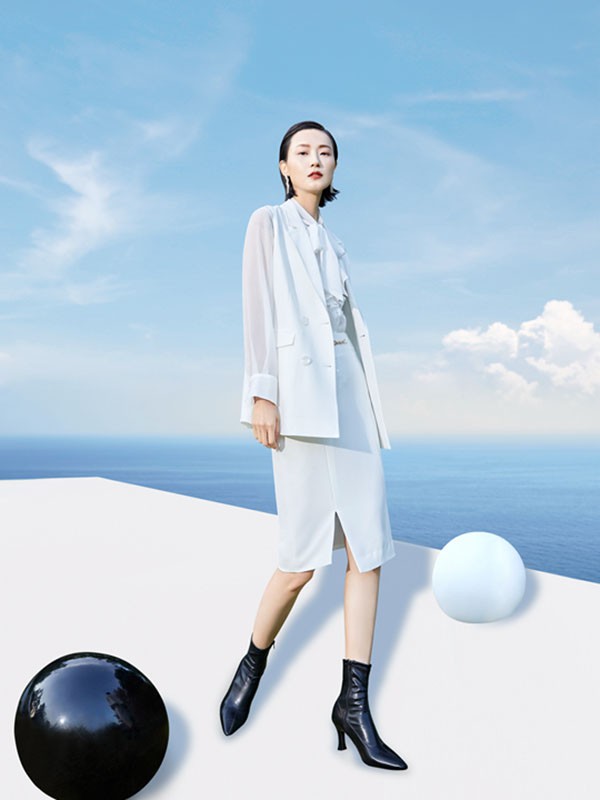 贵姿女装2022春夏季白色开叉半身裙