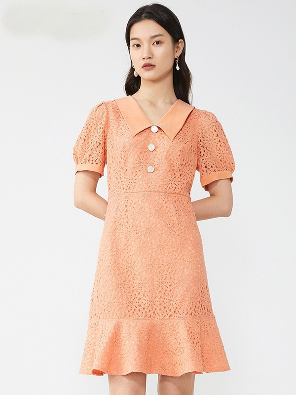 衣莱尔女装2022春夏季橙色泡泡袖连衣裙