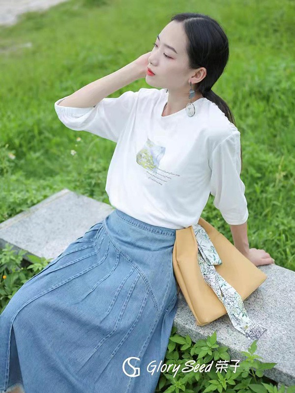 荣子女装2022春夏季白色印花T恤