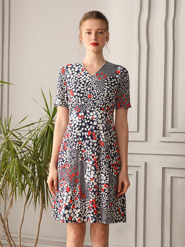 蒙迪爱尔2022春夏季白色印花连衣裙