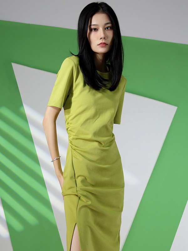 NONO女装2022春夏季绿色褶皱连衣裙