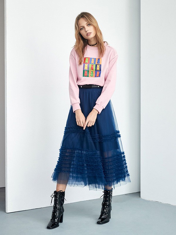 伊洛女装2022春夏季粉色印花T恤