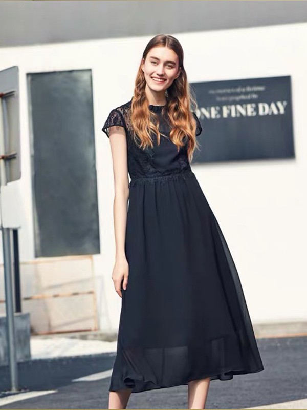 星期天女装2022春夏季黑色连衣裙