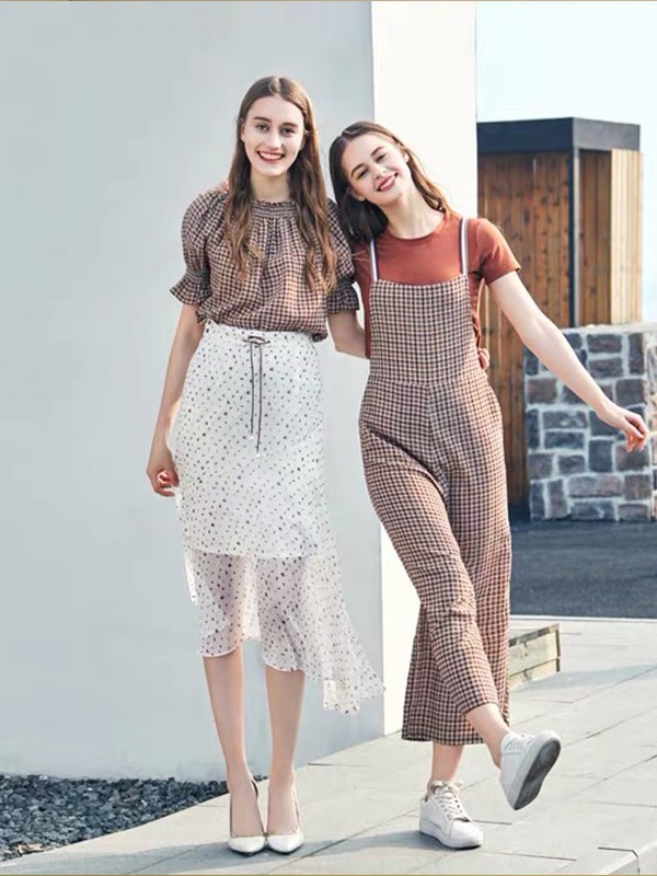 星期天女装2022春夏季咖啡色背带裤