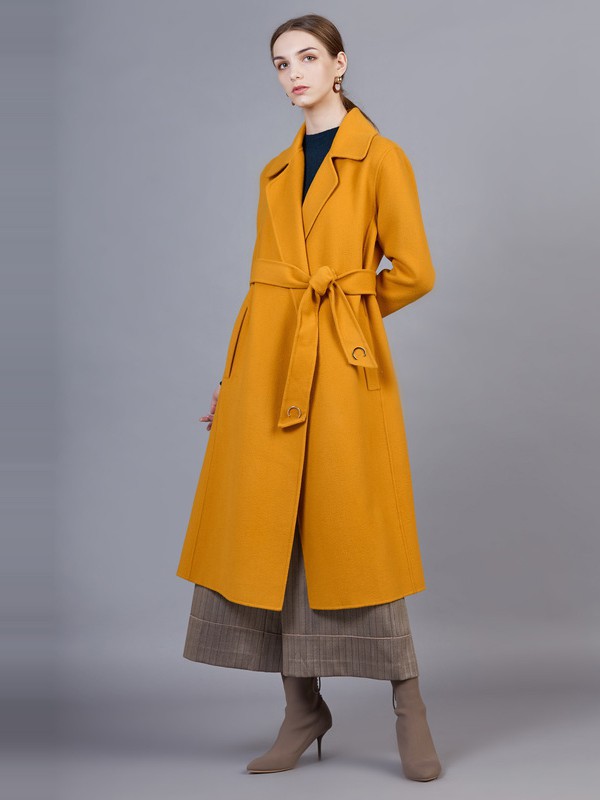 醉酷2021秋冬季黄色大衣