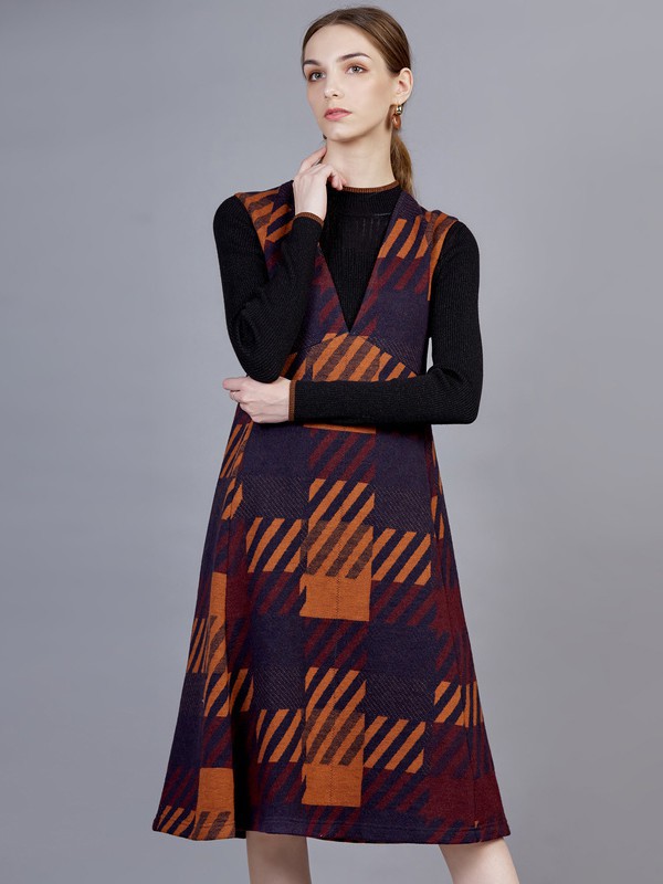 舒朗女装2021秋冬季拼色格子连衣裙