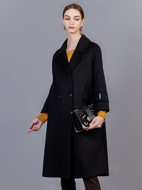 舒朗女装2021秋冬季黑色大衣