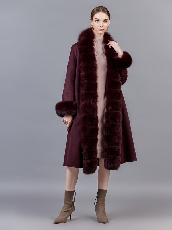 舒朗女装2021秋冬季酒红色带毛领大衣