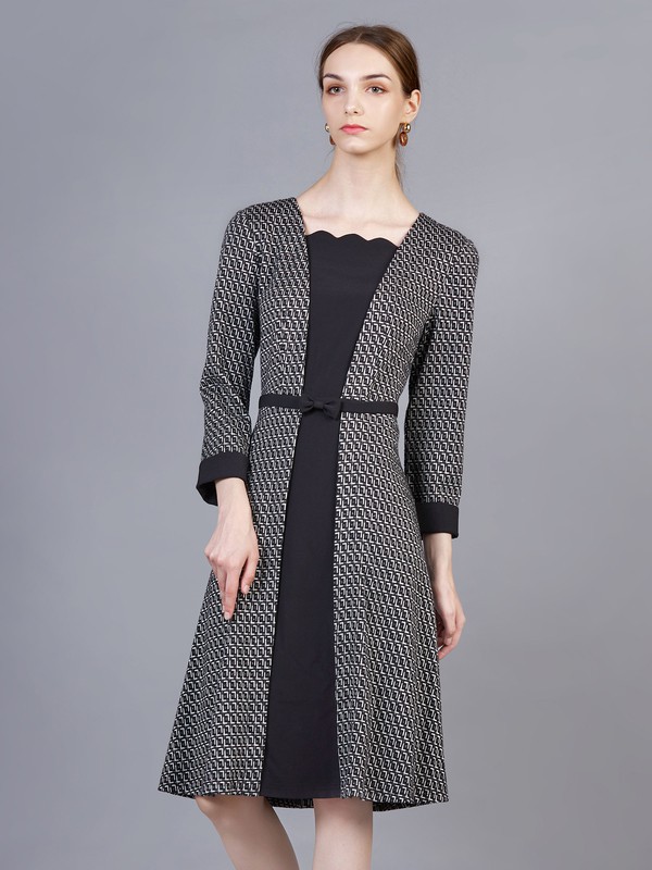 舒朗女装2021秋冬季灰色连衣裙