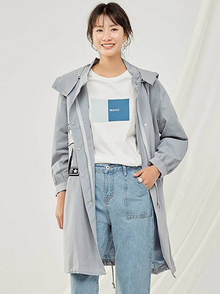 艺诗2022春夏季白色印花T恤