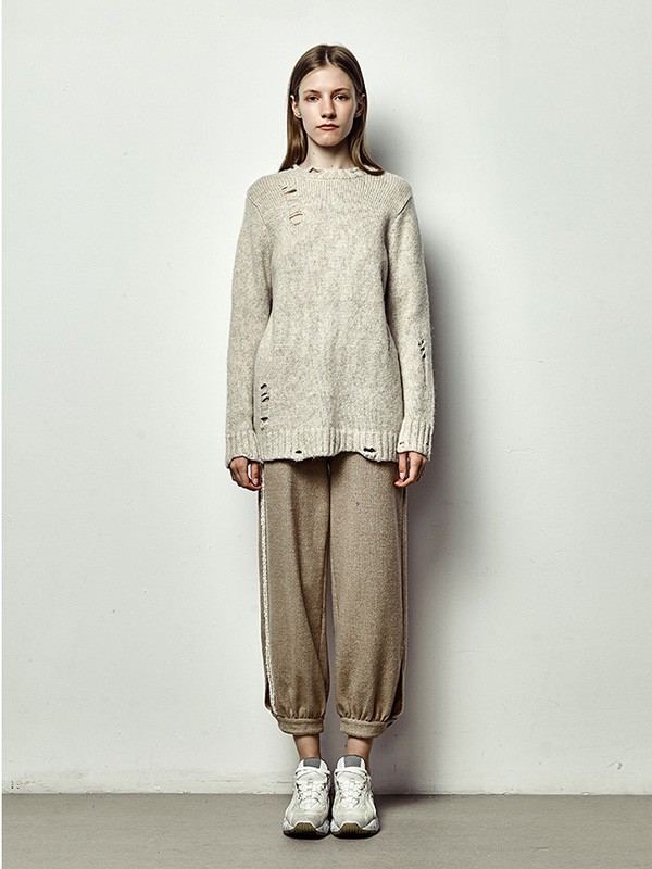 德诗女装2021秋冬季米色针织衫