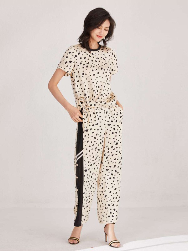 杨尚女装2022春夏季白色T恤