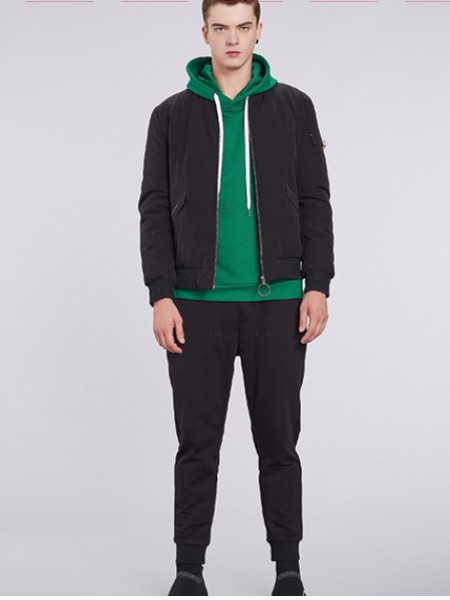 佐纳利2021秋冬季绿色卫衣