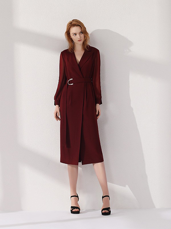 姿子女装2021秋冬季酒红色连衣裙