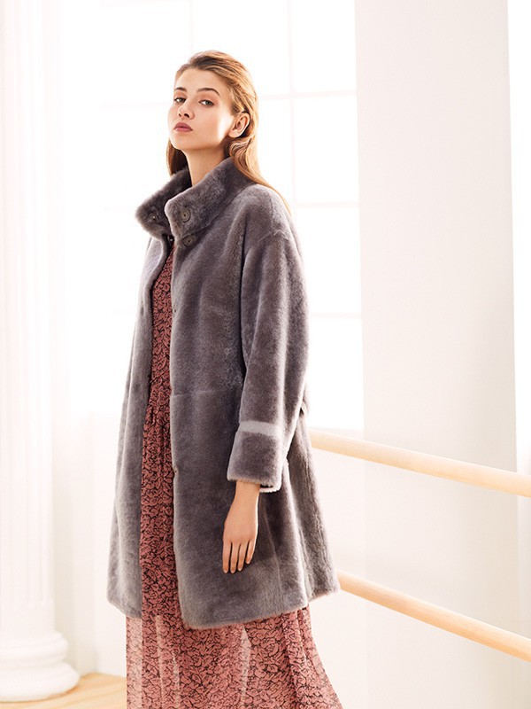 姿子女装2021秋冬季灰色大衣