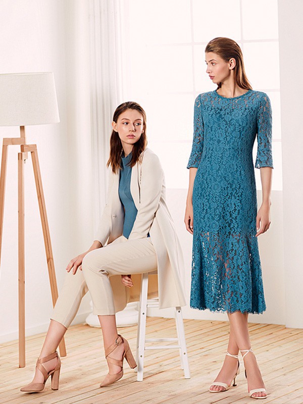 姿子女装2021秋冬季蓝色连衣裙