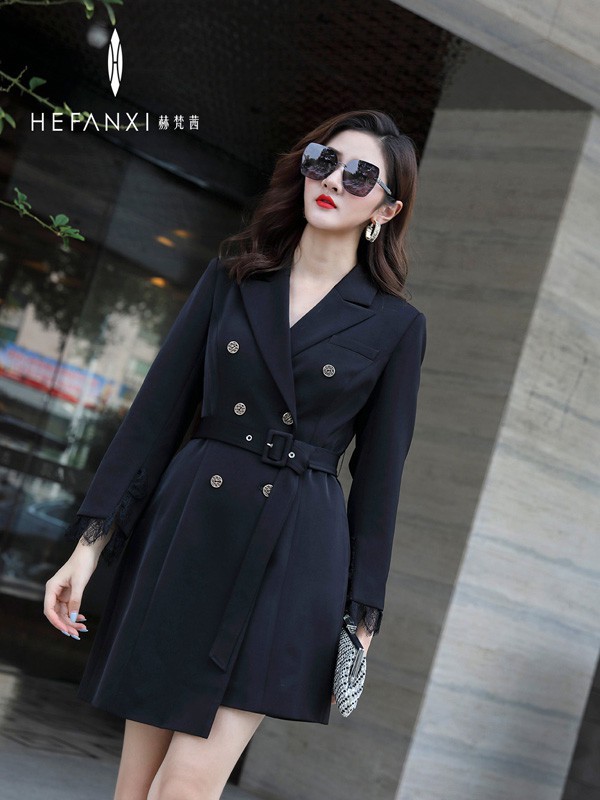 赫梵茜女装2021春夏季黑色连衣裙