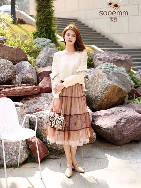 素言2022春夏季棕色纯色半身裙