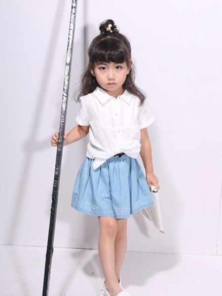 巴拉邦2022春夏季白色T恤