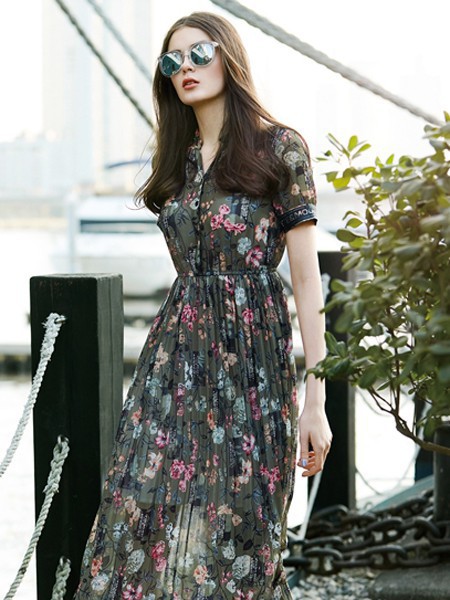 欧伊芮诗女装2022春夏季黑色连衣裙