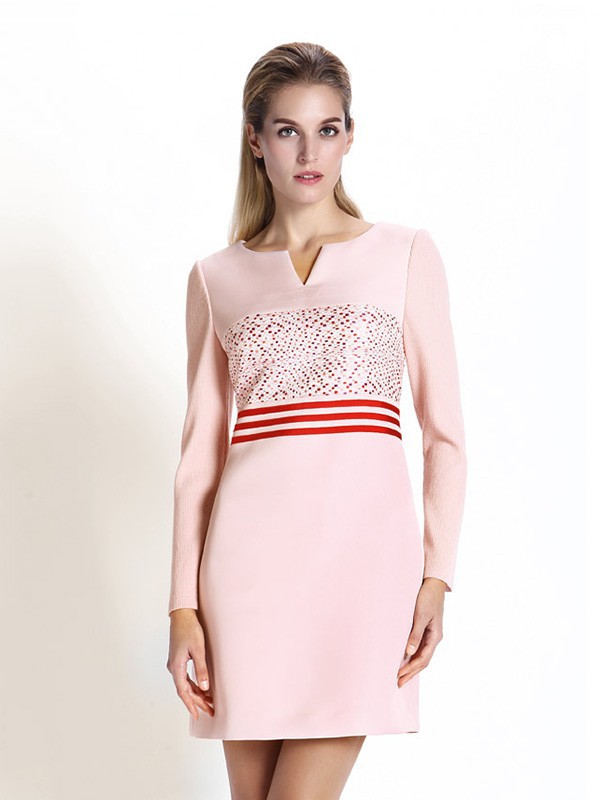 玳莎女装2021秋冬季粉色连衣裙