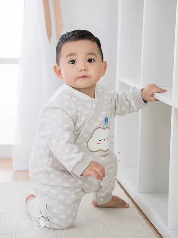 哥比兔2021秋冬季白色连体衣