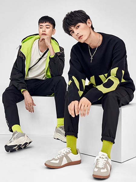 ZUO男装2022春夏季黑色T恤