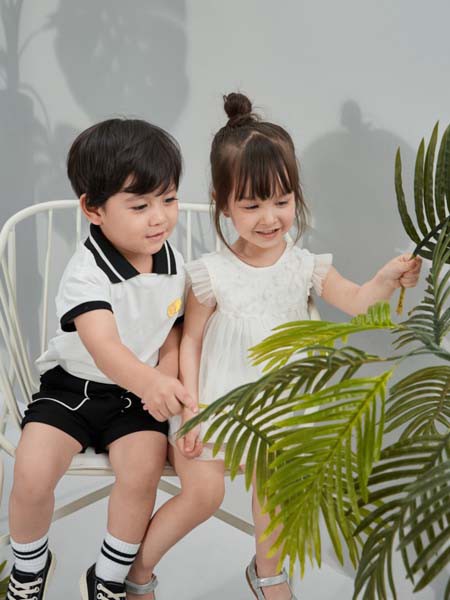 贝甜童装2022春夏季白色连衣裙