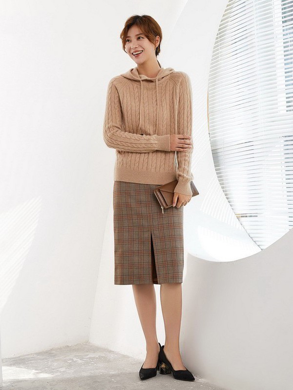 23区女装2021秋冬季棕色包臀裙