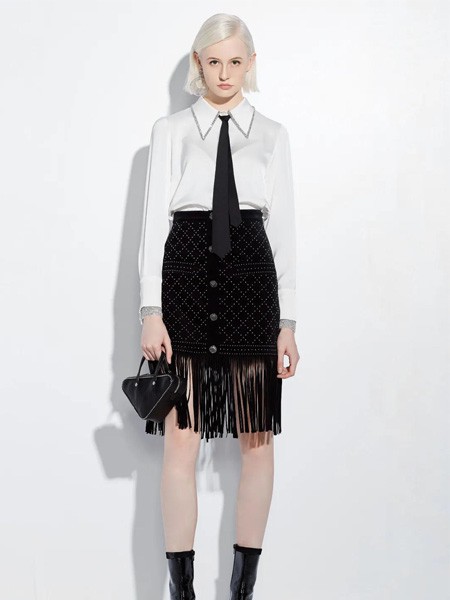 巨式2022春夏季白色衬衫