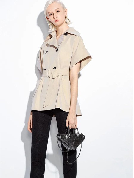 巨式2022春夏季卡其色上衣