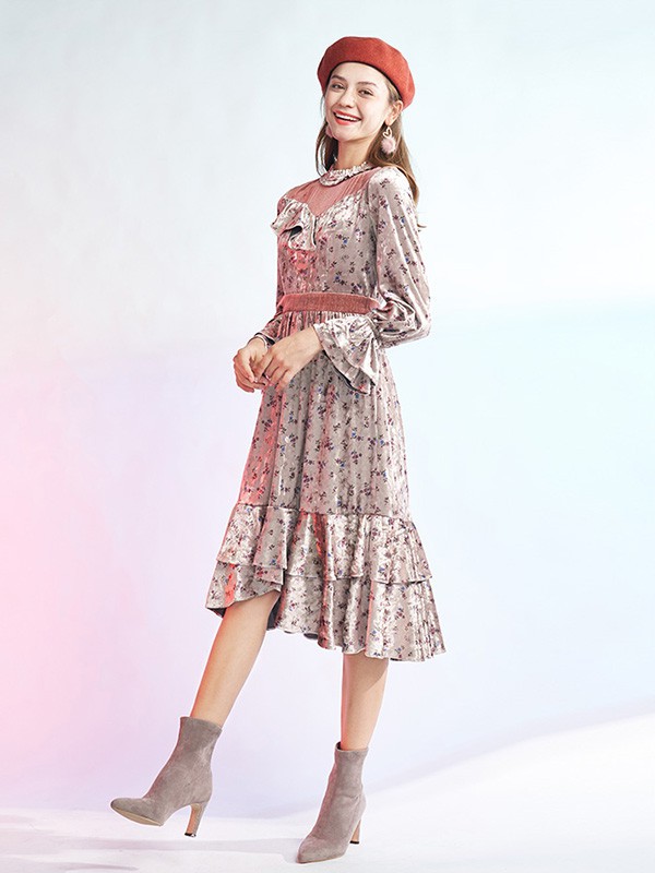 汤米诺女装2022春夏季白色连衣裙