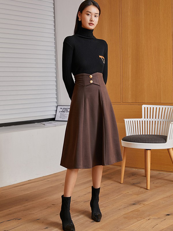 蔓诺蒂女装2021秋冬季黑色针织衫