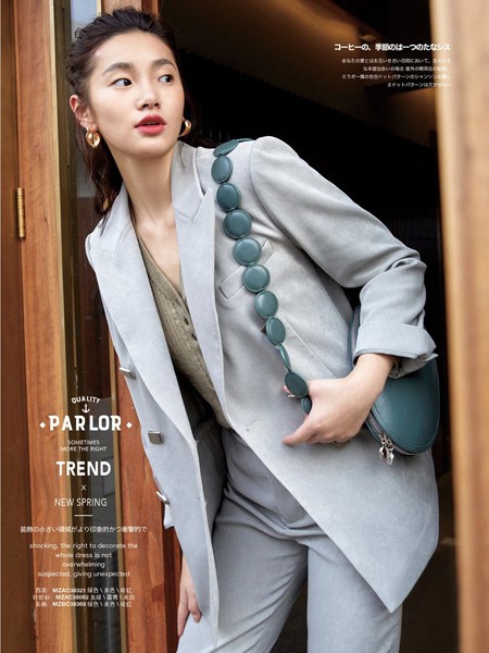 米祖女装2022春夏季浅蓝色西装