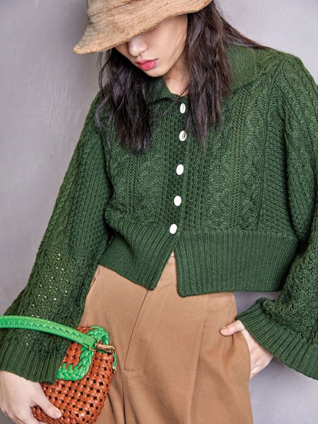 米祖女装2022春夏季军绿色外套