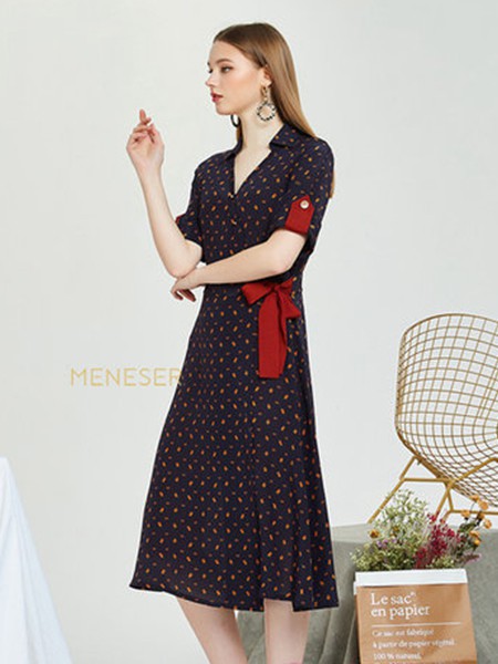 梦妮莎2022春夏季黑色连衣裙