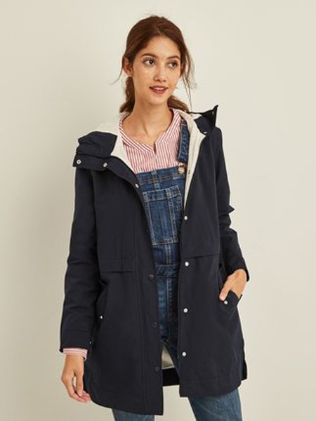 Vvarome女装2021秋冬季黑色外套