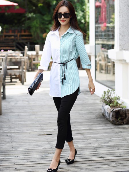 卡茵琪女装2022春夏季拼色衬衫