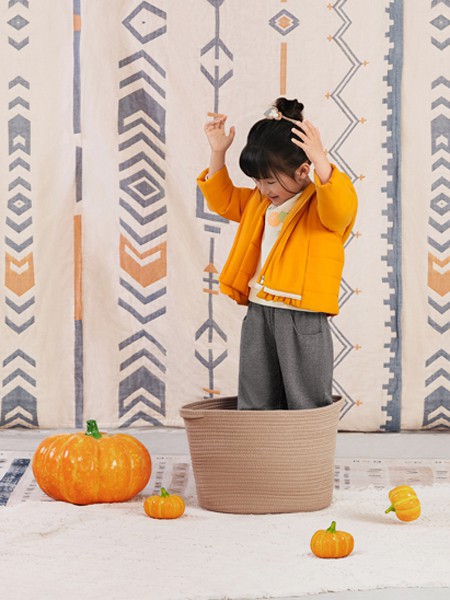 英氏童装2021秋冬季灰色长裤