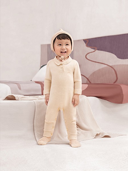 英氏童装2021秋冬季卡其色连体衣
